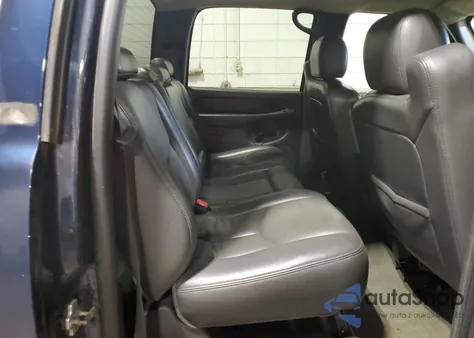 2006 GMC Sierra K2500 Heavy Duty from USA, damaged, VIN 1GTHK23U26F195614